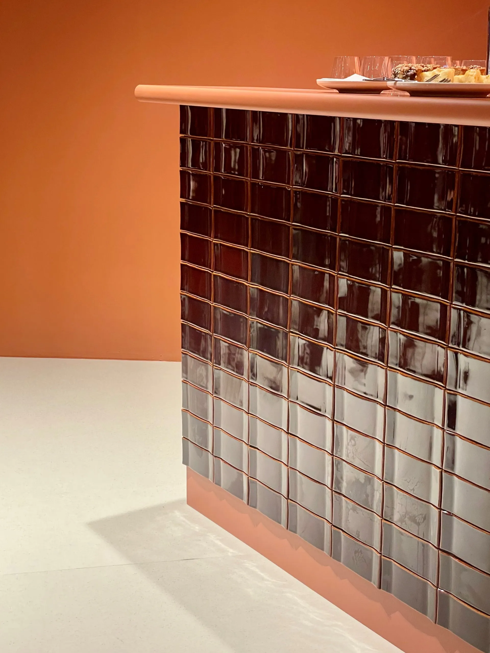 Scénographie Villeroy & Boch, carrelage et surfaces céramiques