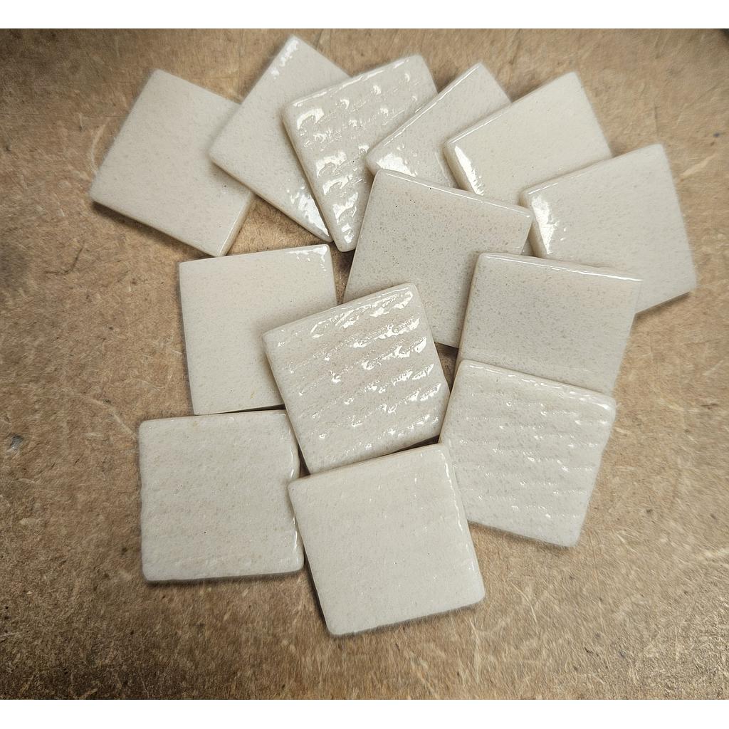 Pâte de verre 333 (Beige) - 2,3 x 2,3 cm, Par 100 gr 