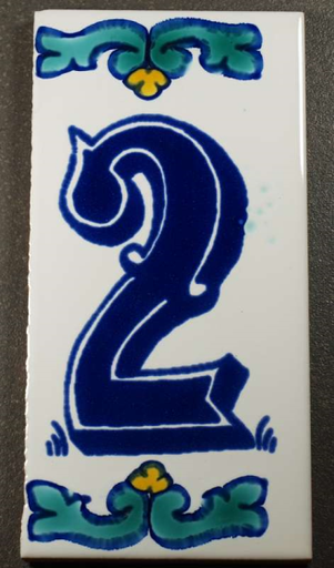 Numéro Artisanal 2 en Faience 7,5 x 15 cm