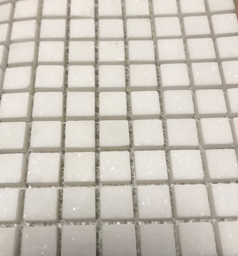 [230509] Marbre - Quarzoneve - 1.5 X 1.5 cm , Par 100 g.